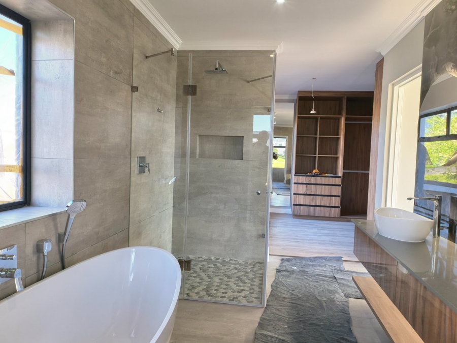 4 Bedroom Property for Sale in Welgelegen Western Cape